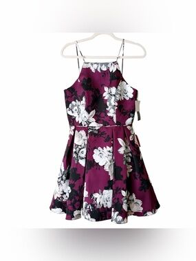 Betsy & Adam | Floral Fit and Flare Cocktail Dress Berry Purple White Size 10